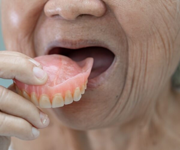 Speak Clearly With Dentures