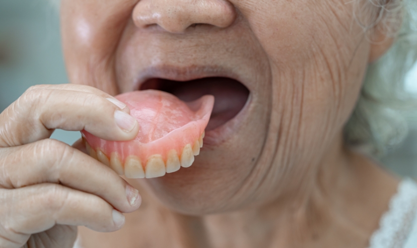 Speak Clearly With Dentures